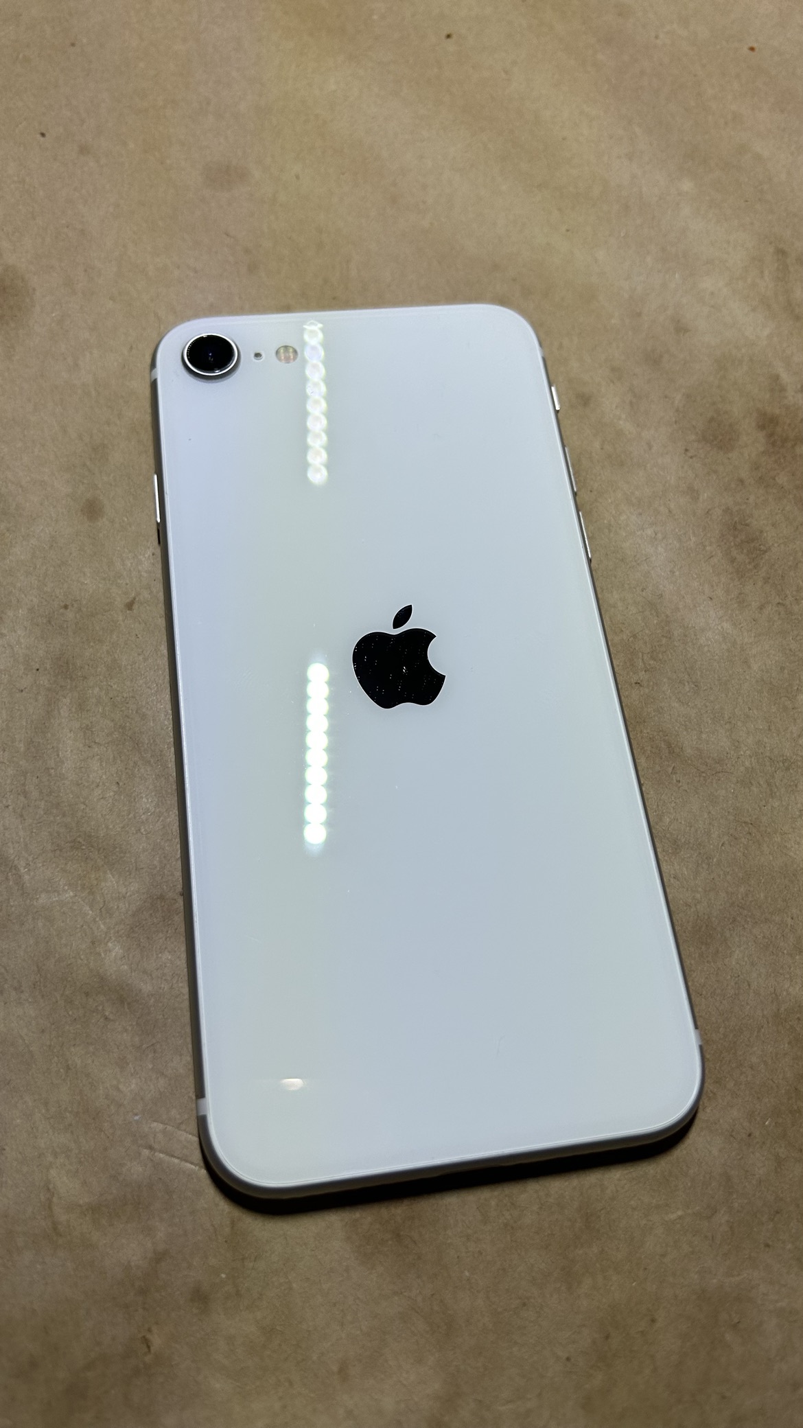 iPhone SE 2020 64gb image indicator(3)