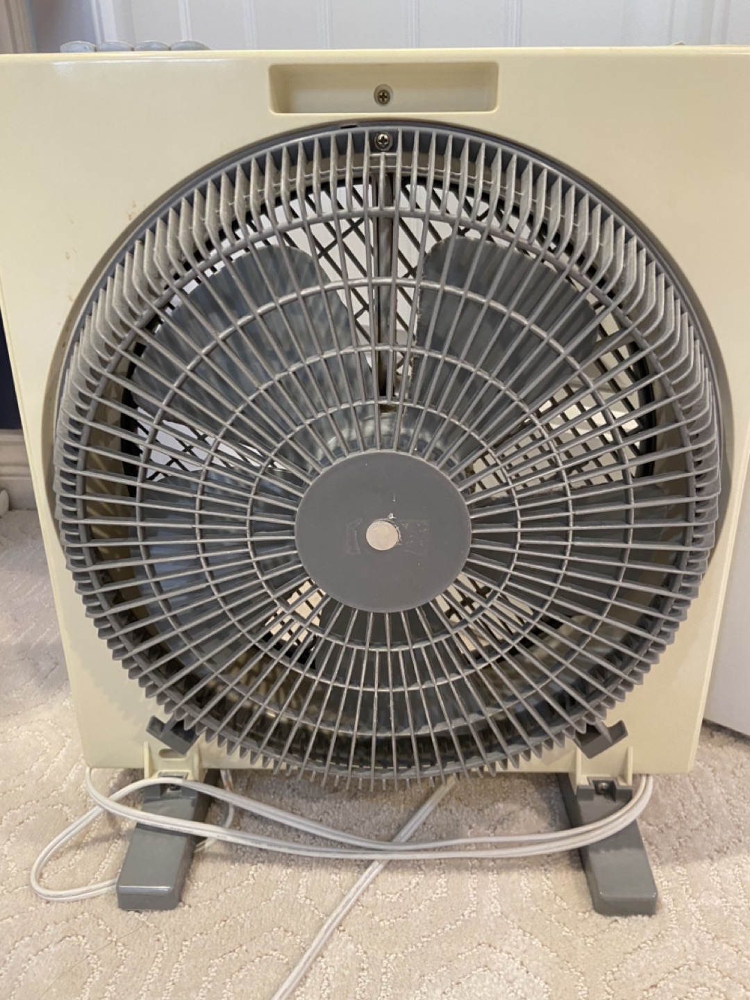 Small fan with built in timer image indicator(2)