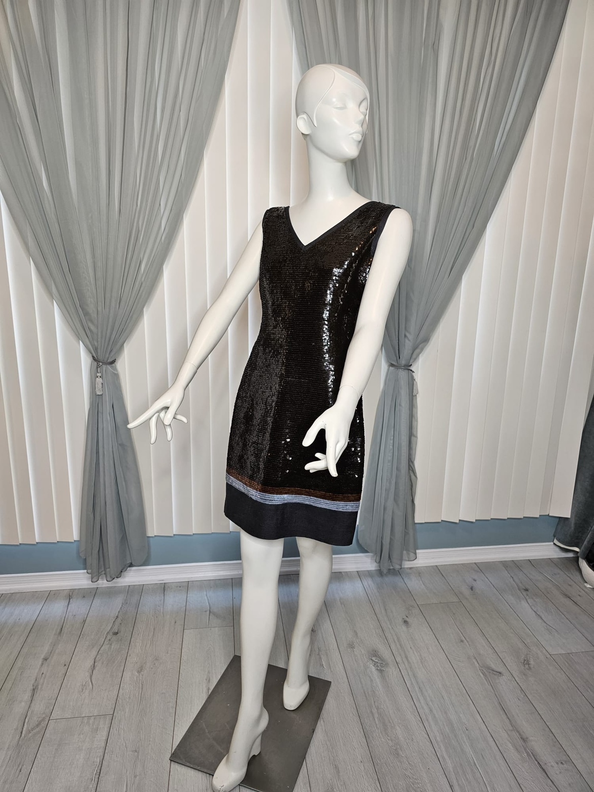 Marni Sequin Dress image indicator(2)