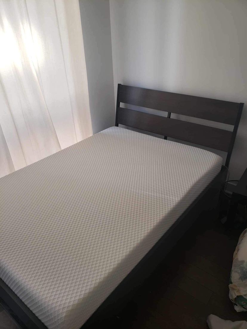 350 OBO - Barely used - Double/full bed - moving out sale