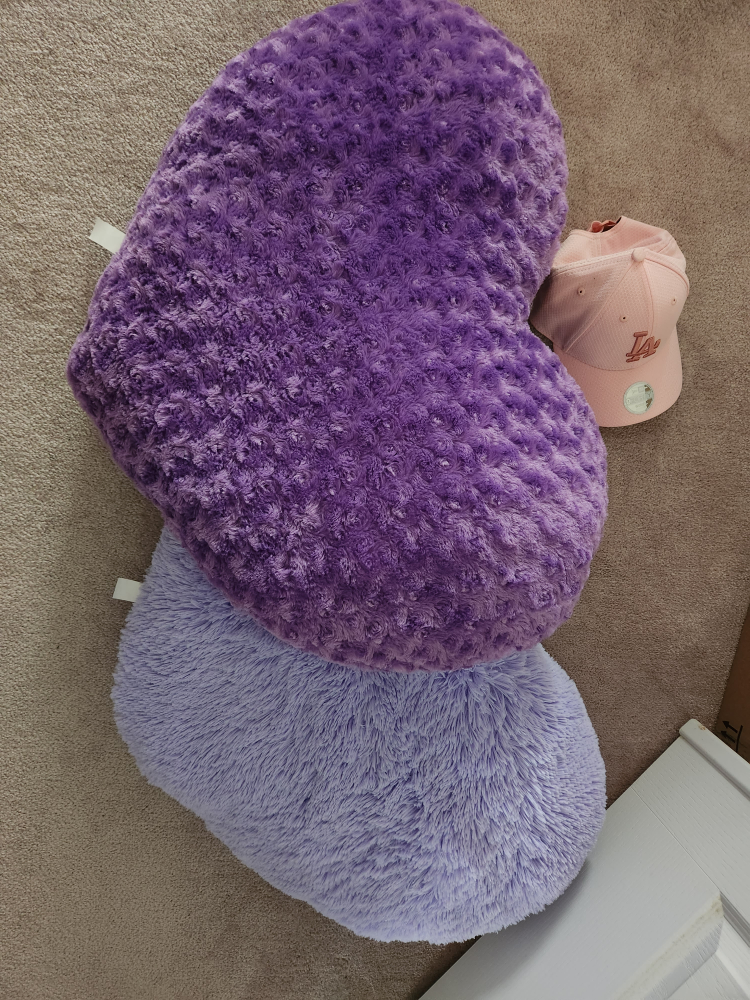 big heart shape cushion x 2 - photo 3