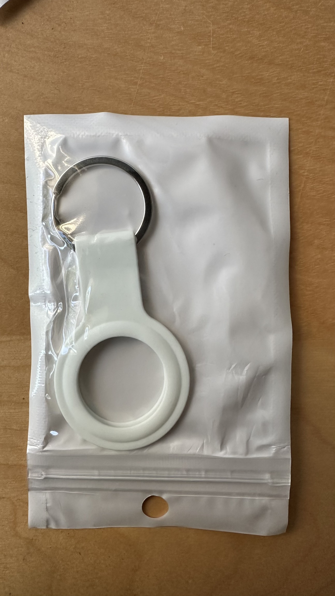 AirTag Case and keychain image indicator(4)