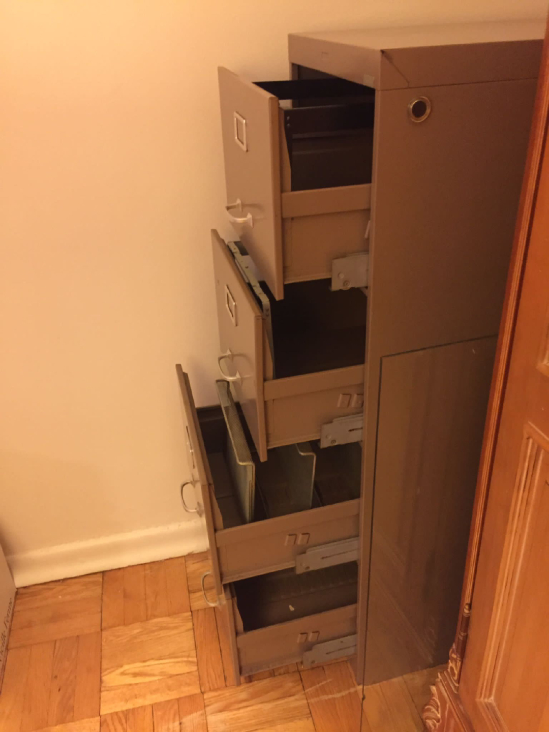 Storage/Filing cabinet - photo 4