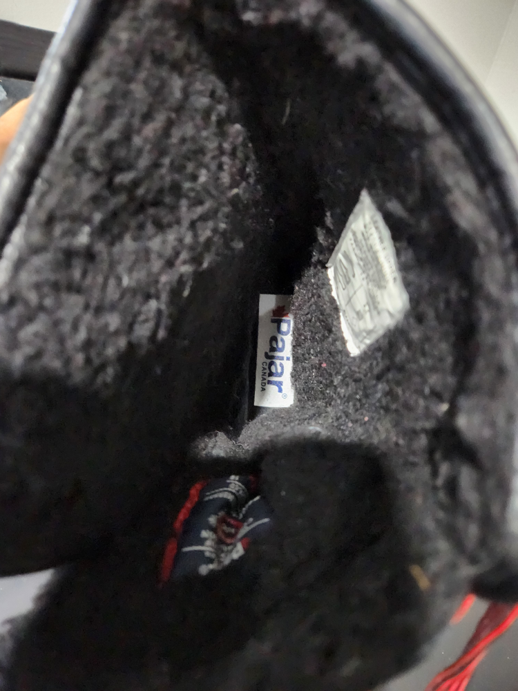 BNWT Black winter boots PAJAR image indicator(3)