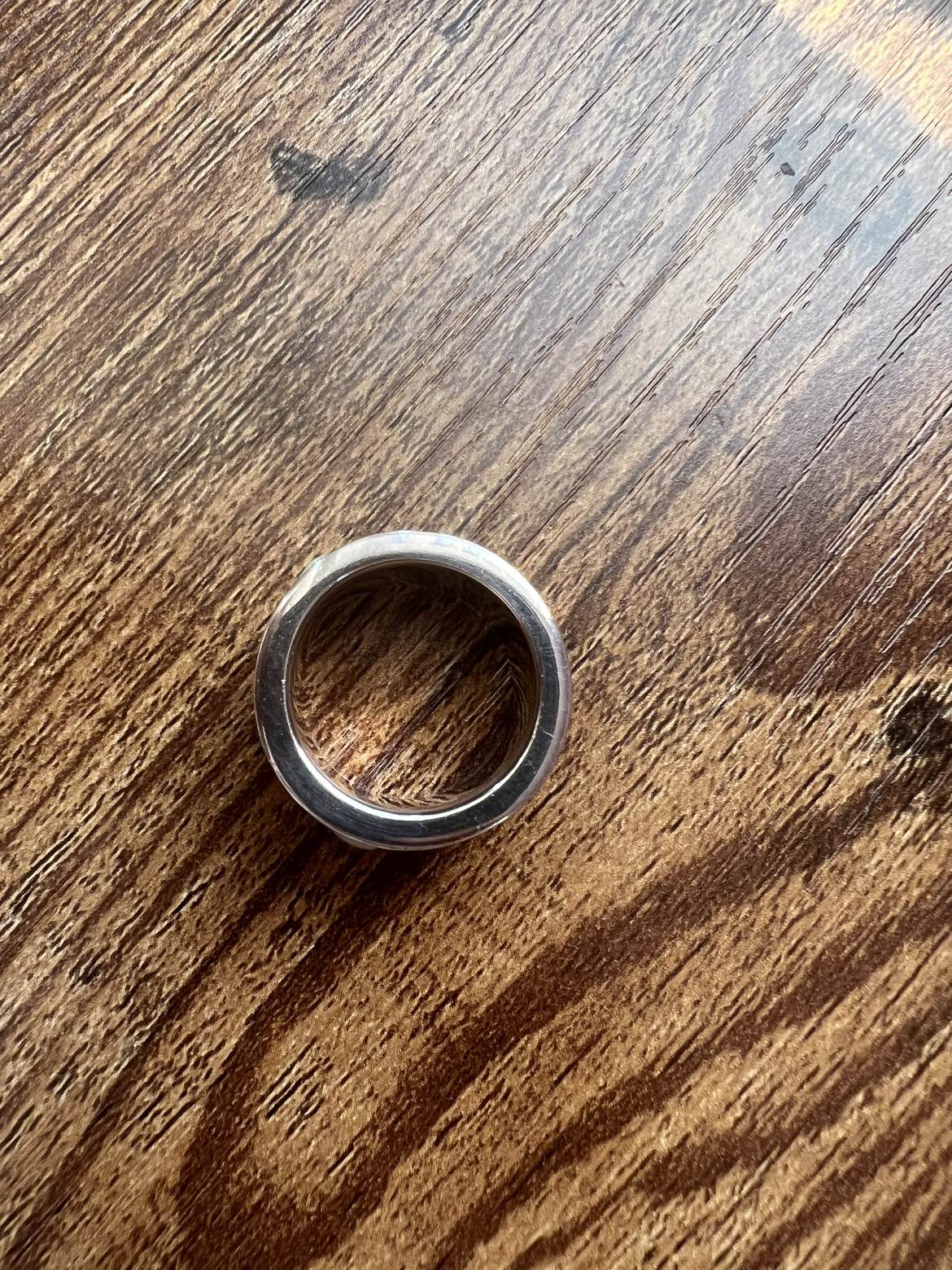 Vivienne Westwood Enamel & Mother of pearl Orb silver Ring image indicator(5)