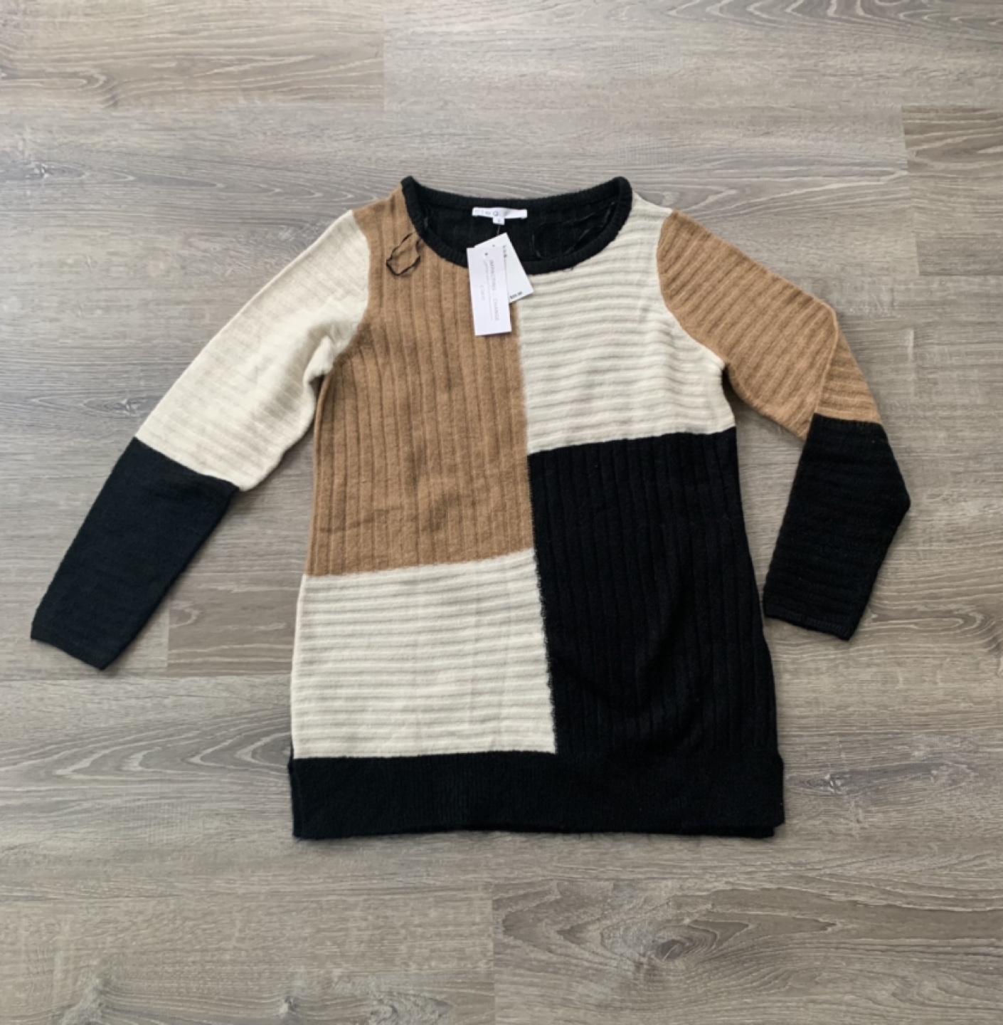 Brand new Cleo sweater M thumbnail