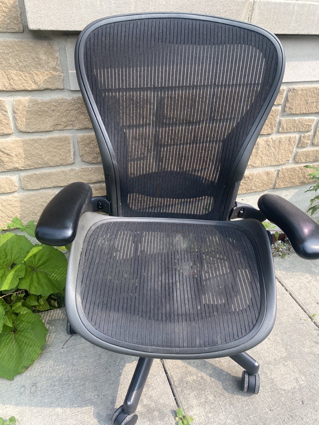 Desk chair thumbnail