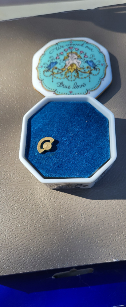 small wooden cabinet image indicator(2)