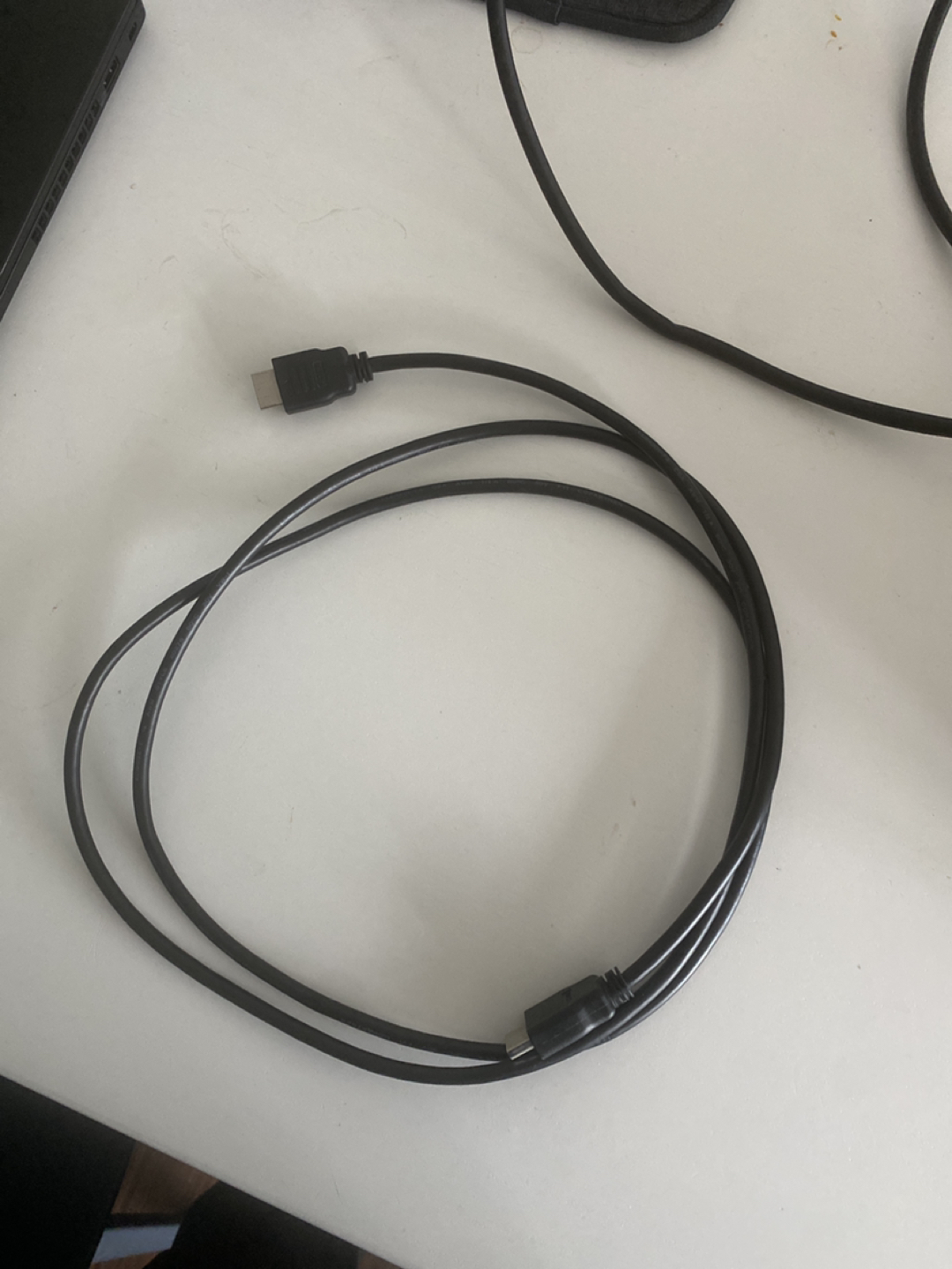 #freecycleHDMI cable 🎁 thumbnail