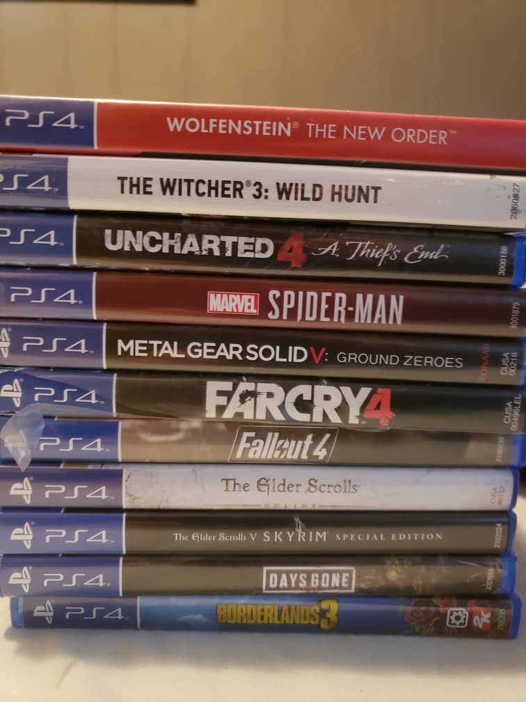 PS4 500GB w/ games - photo 2