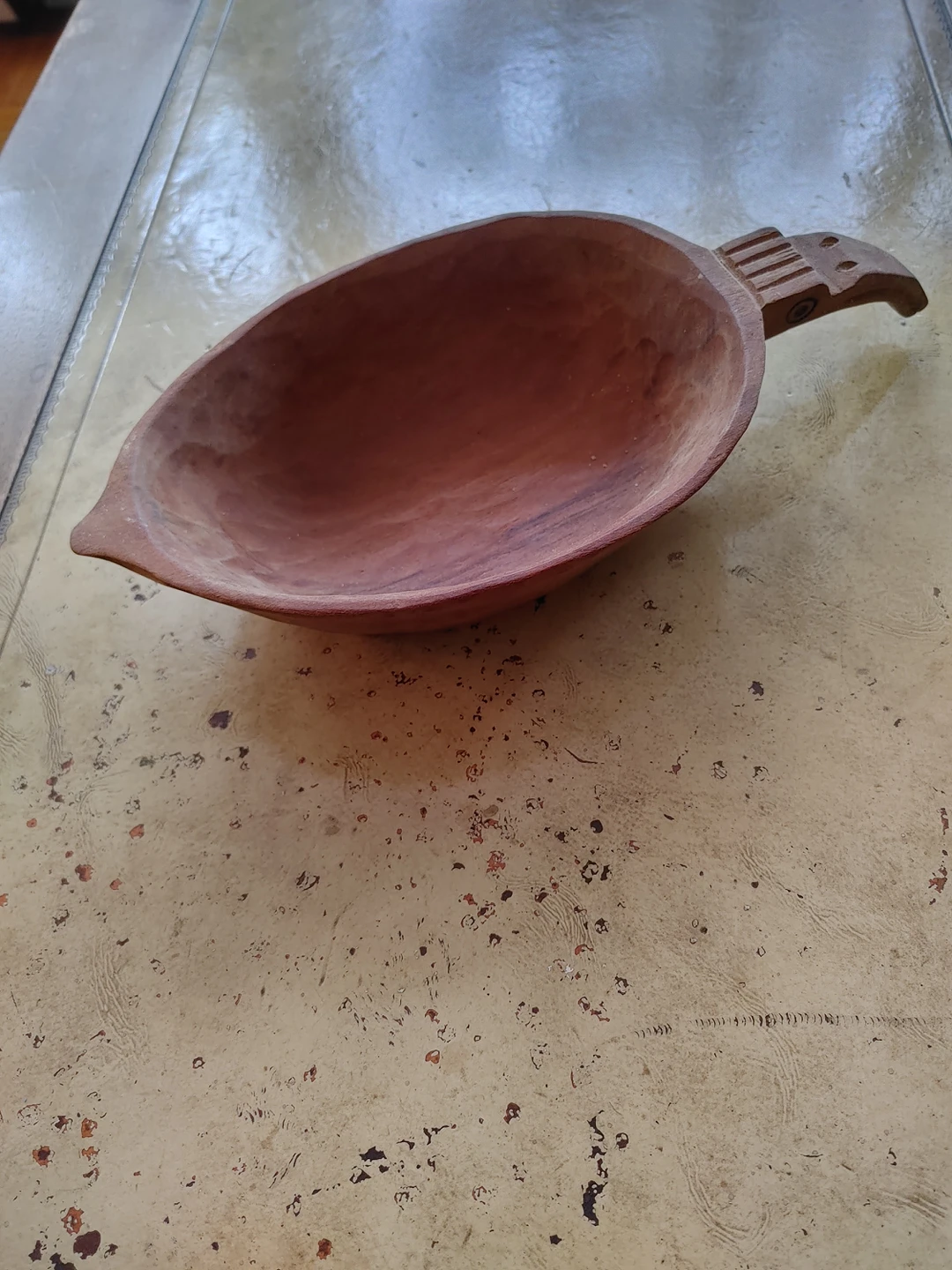 hand carved dish image indicator(2)