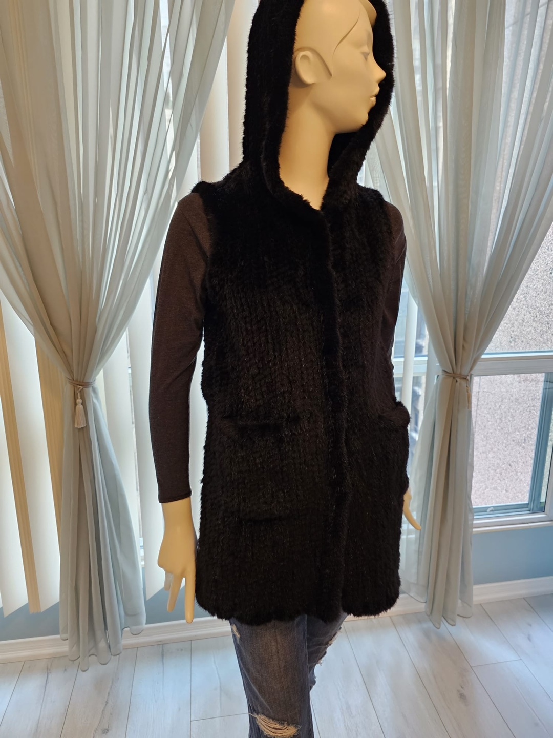 Knitted Mink Black Vest image indicator(3)