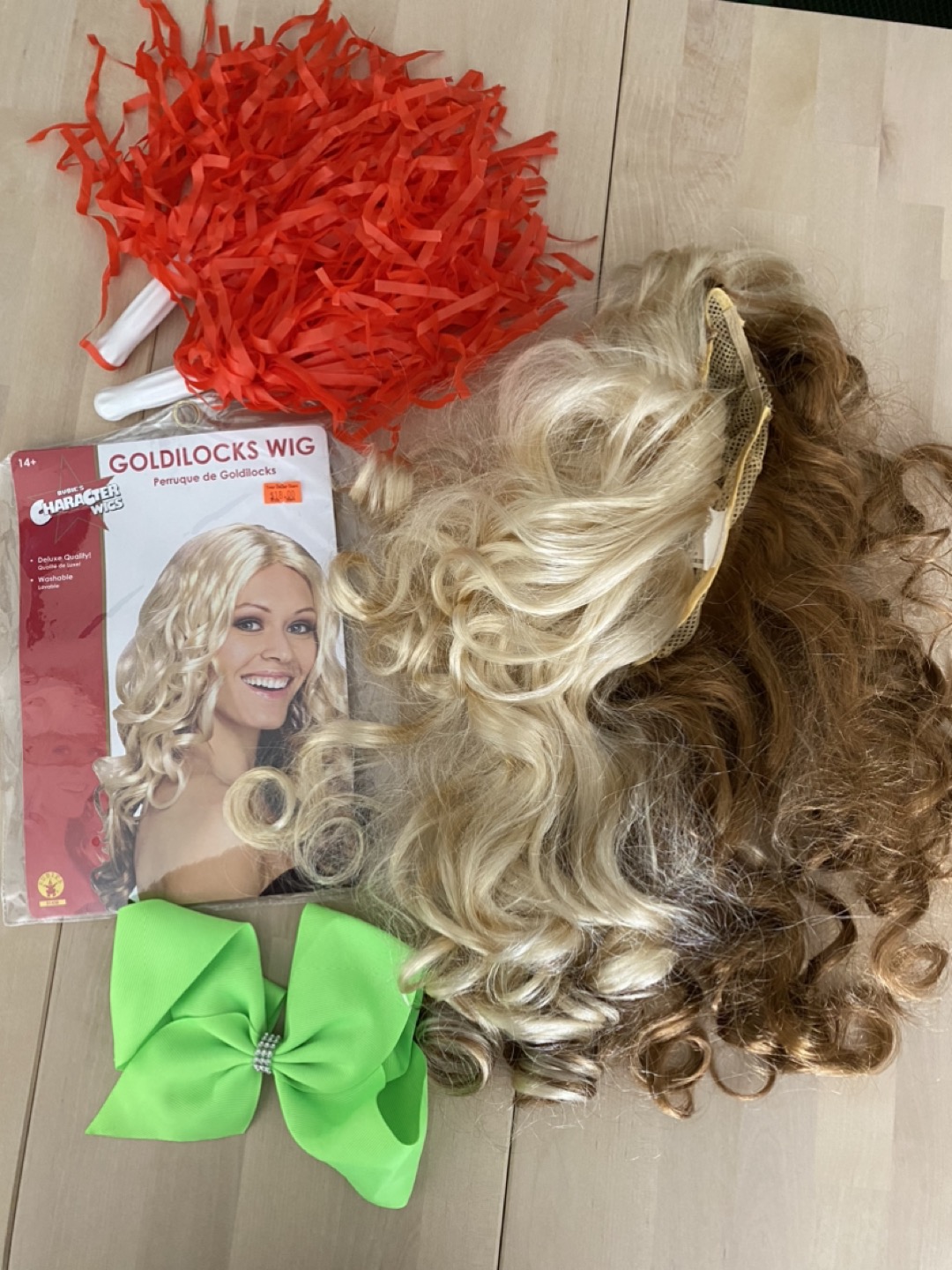Blond/brunette wig costume
