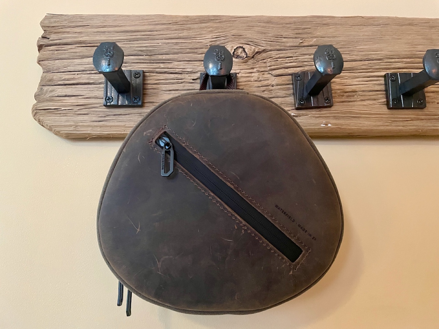 Waterfield AirPods Max shield case