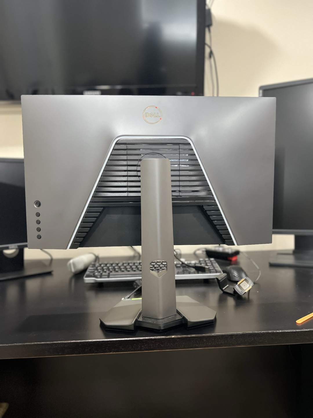 Dell 27 Inch 1440p 165hz Monitor - photo 4