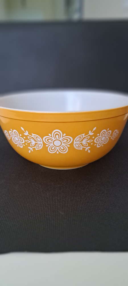 Pyrex Butterfly Gold Orange Yellow White Bowl thumbnail