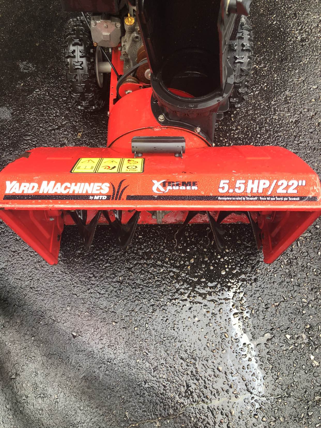 MTD 22 Inch Snowblower 5.5HP - photo 5