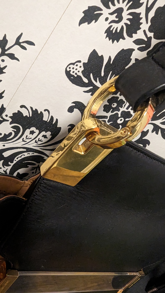 Michael Kors bicolour crossbody purse image indicator(6)