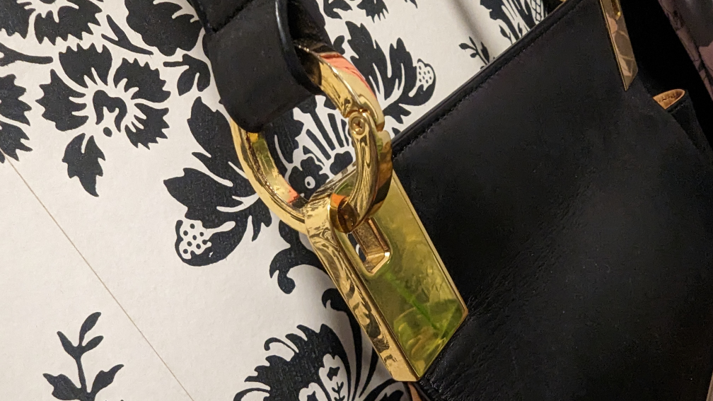 Michael Kors bicolour crossbody purse image indicator(7)