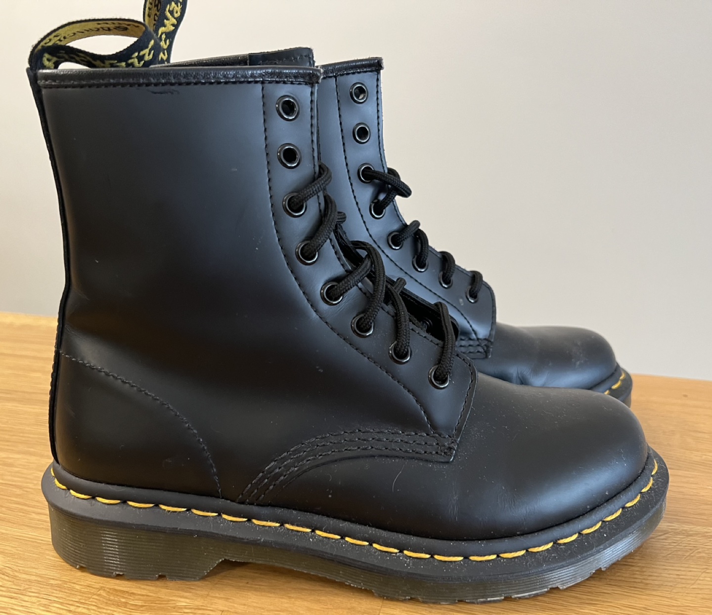 **WOMENS DOC MARTENS IN BLACK**