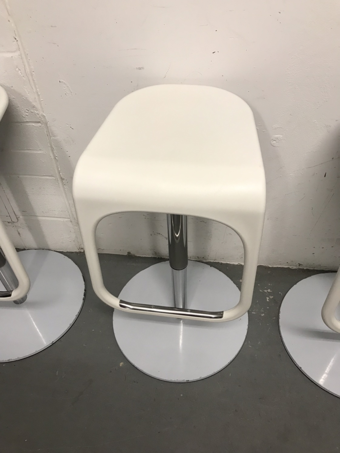 High Style! Modern 4 IKEA Bar Stools Sleek & Stylish - photo 3