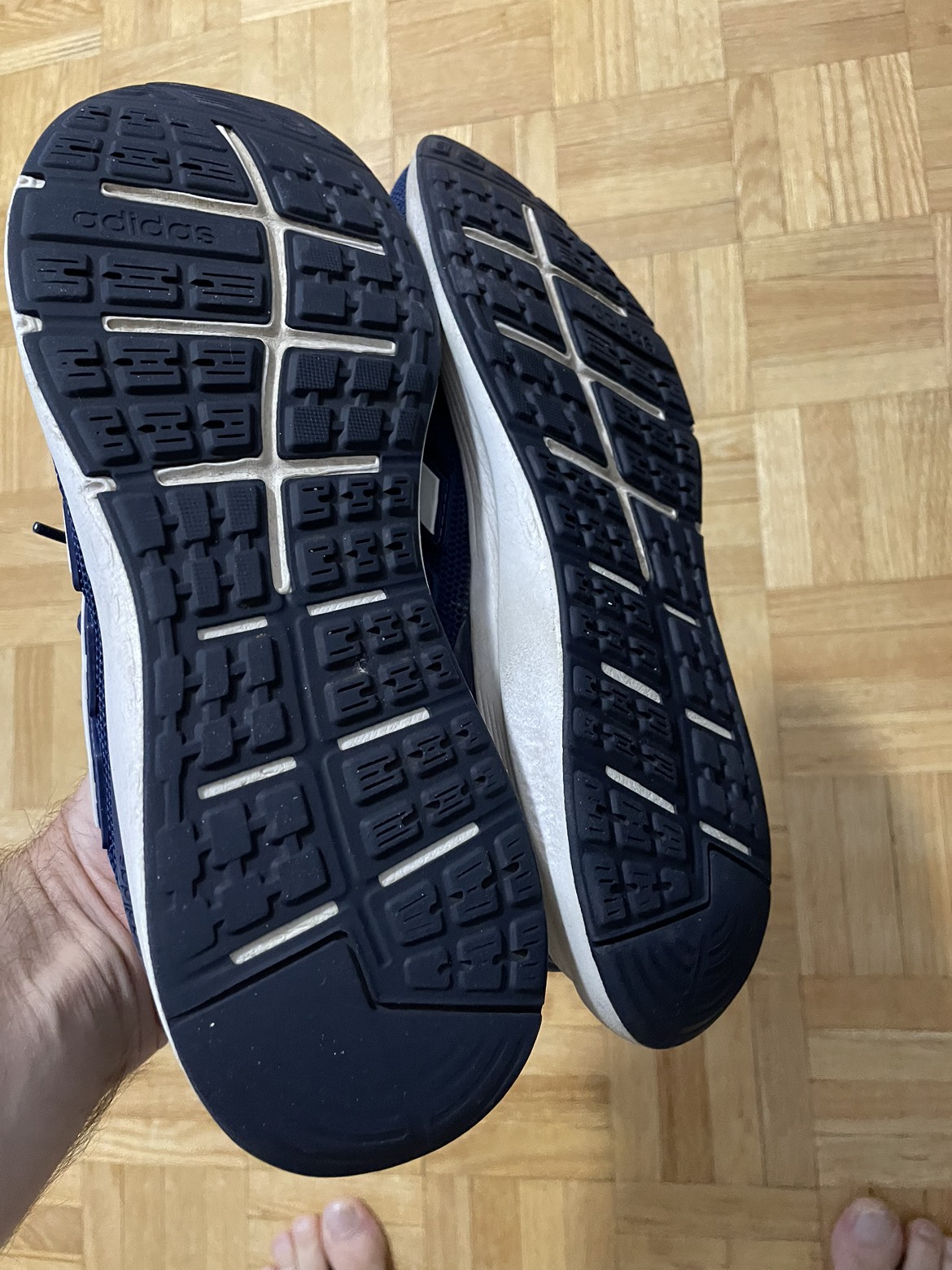 Adidas US 8.5 Joggers $15 - photo 4