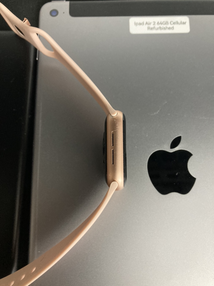 Apple Watch Se 1st Gen 40 MM - photo 4