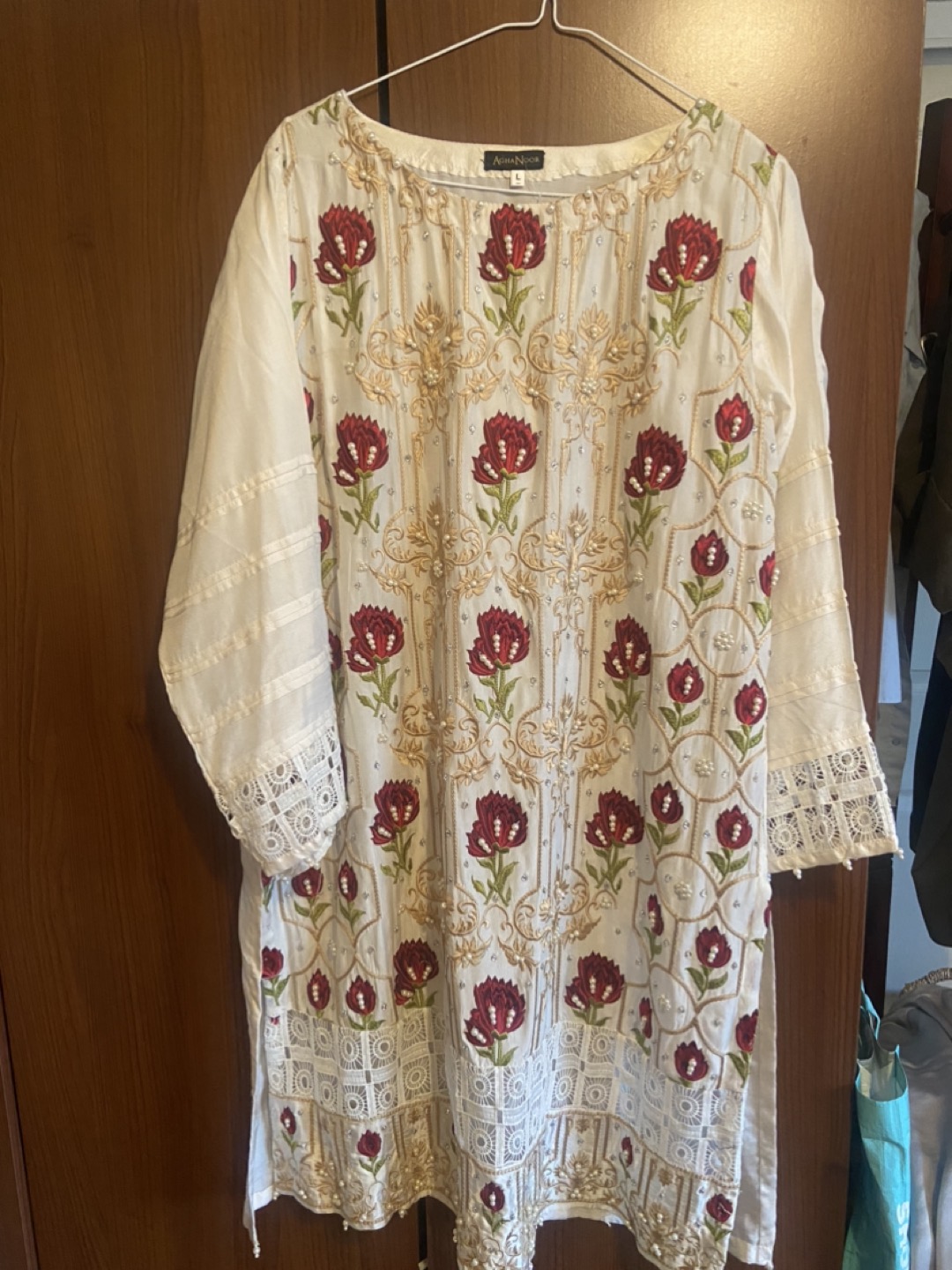 Agha Noor - Salwar Kameez / Pakistani suit
