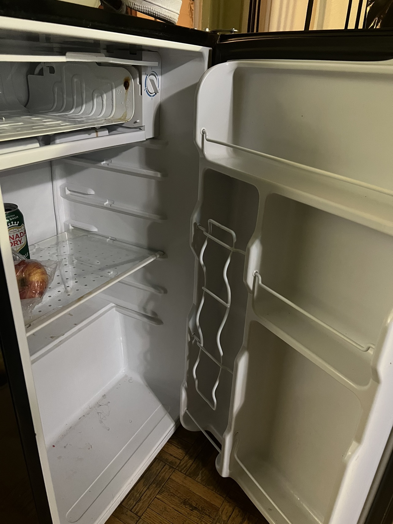 Mini fridge - photo 3