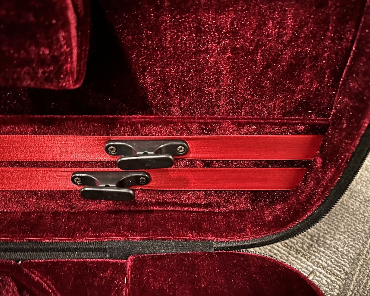 Eastman Violin Case CA1402 4/4 image indicator(3)