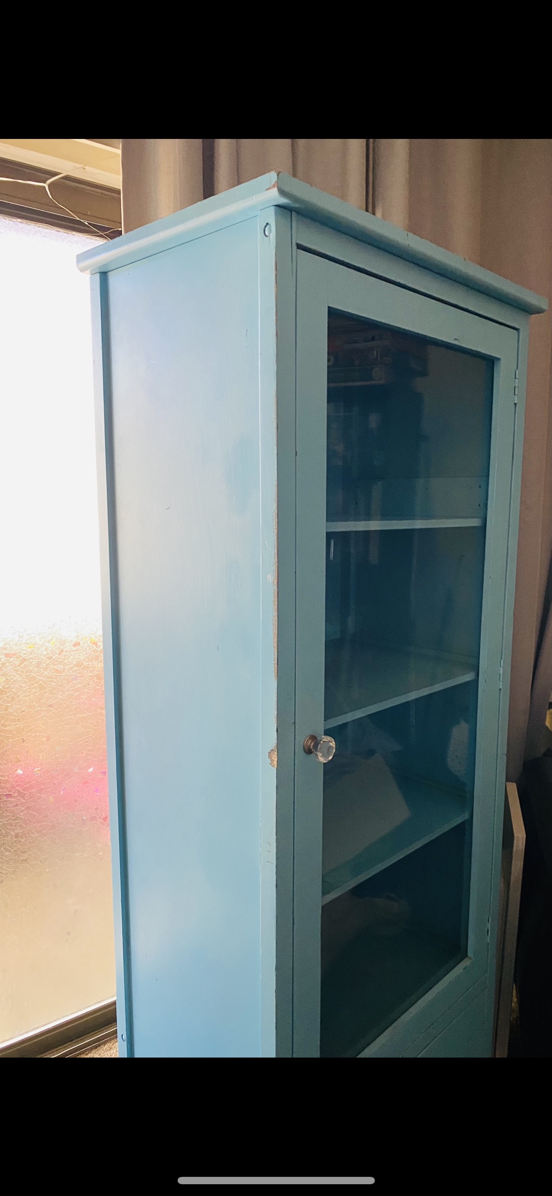 Turquoise cabinet with “crystal” looking knobs - photo 4