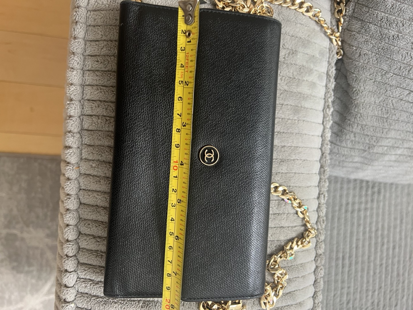 Chanel bag with added chain - photo 3