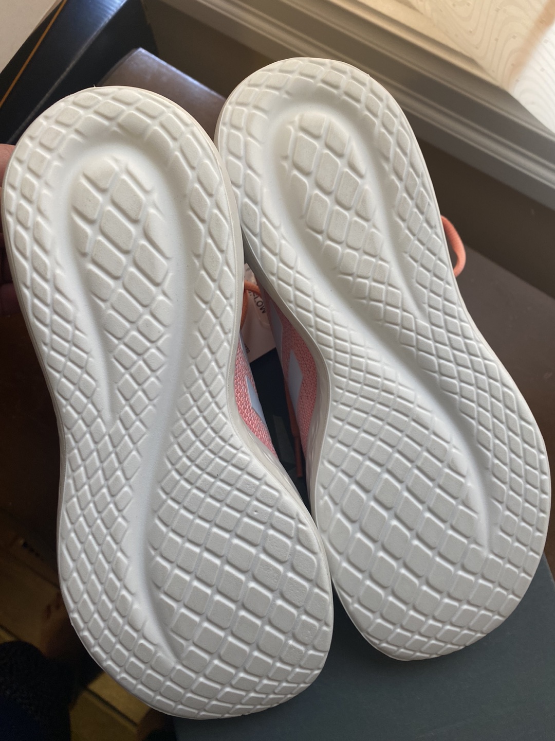 Adidas Women's Size 7 NEW with Box image indicator(5)