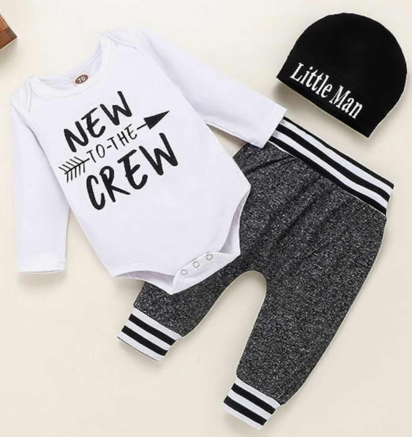 Newborn outfit (brand new - in package) thumbnail