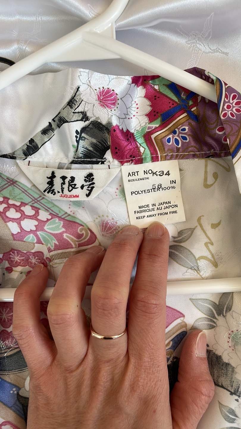 Authentic Japanese kimono image indicator(2)