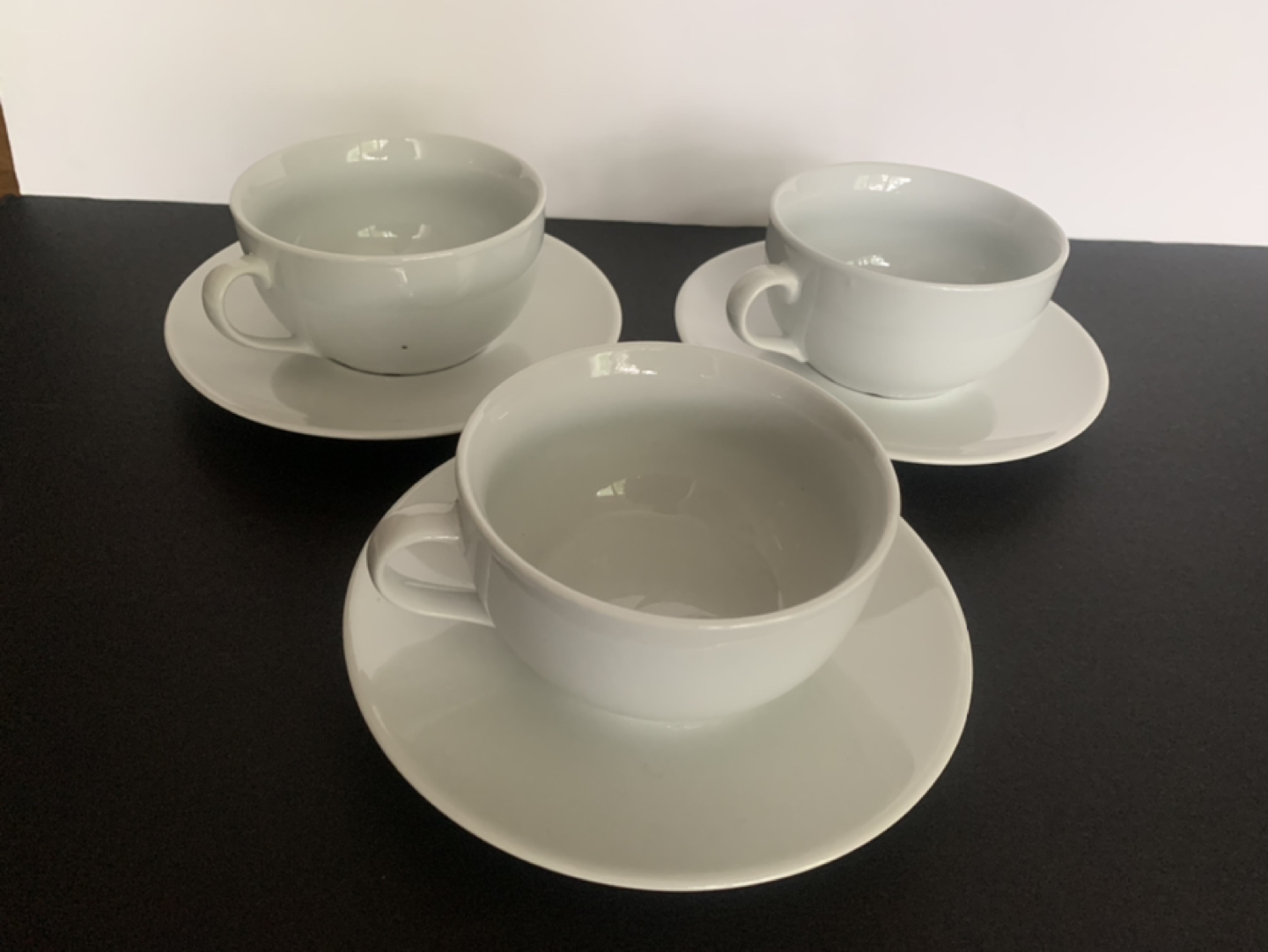 Pure white ceramic tea / coffee cups & saucers set 6PC - photo 2