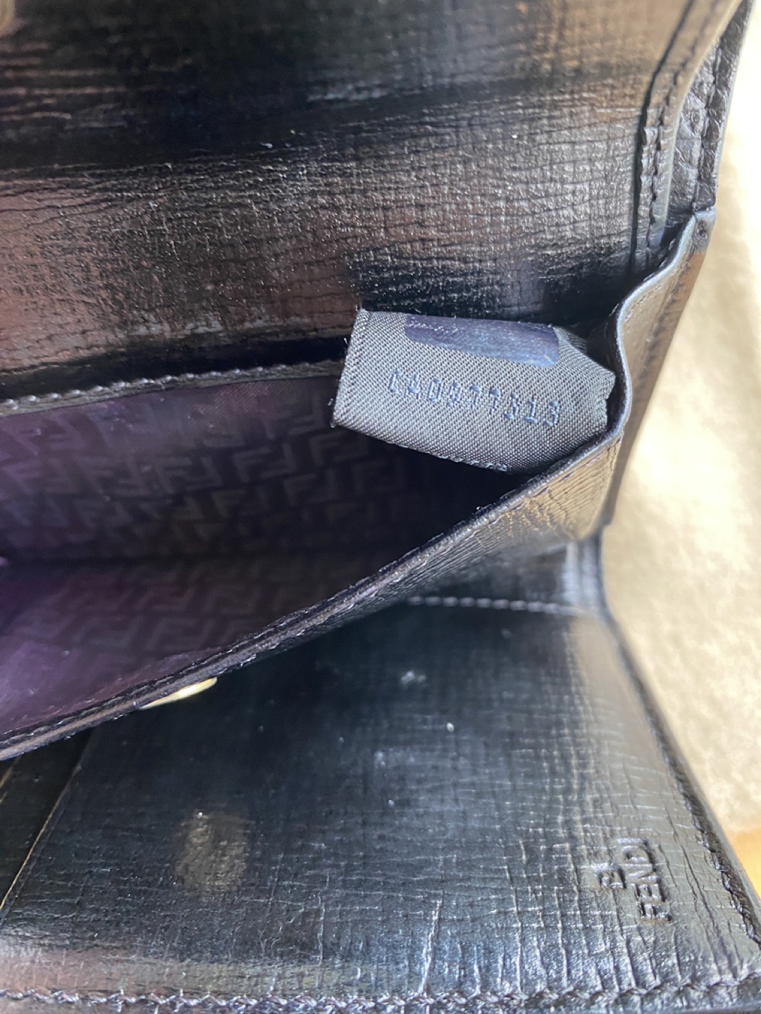 Fendi Bucca Wallet image indicator(7)