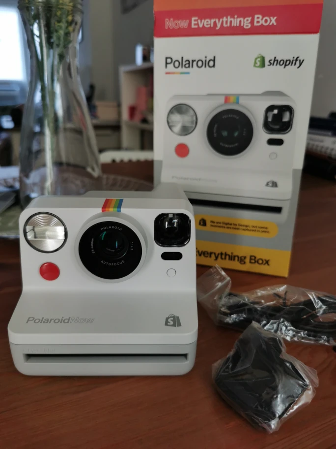 Polaroid Now Everything Box