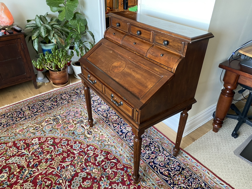 Secretary Writing Desk with Removable Hutch