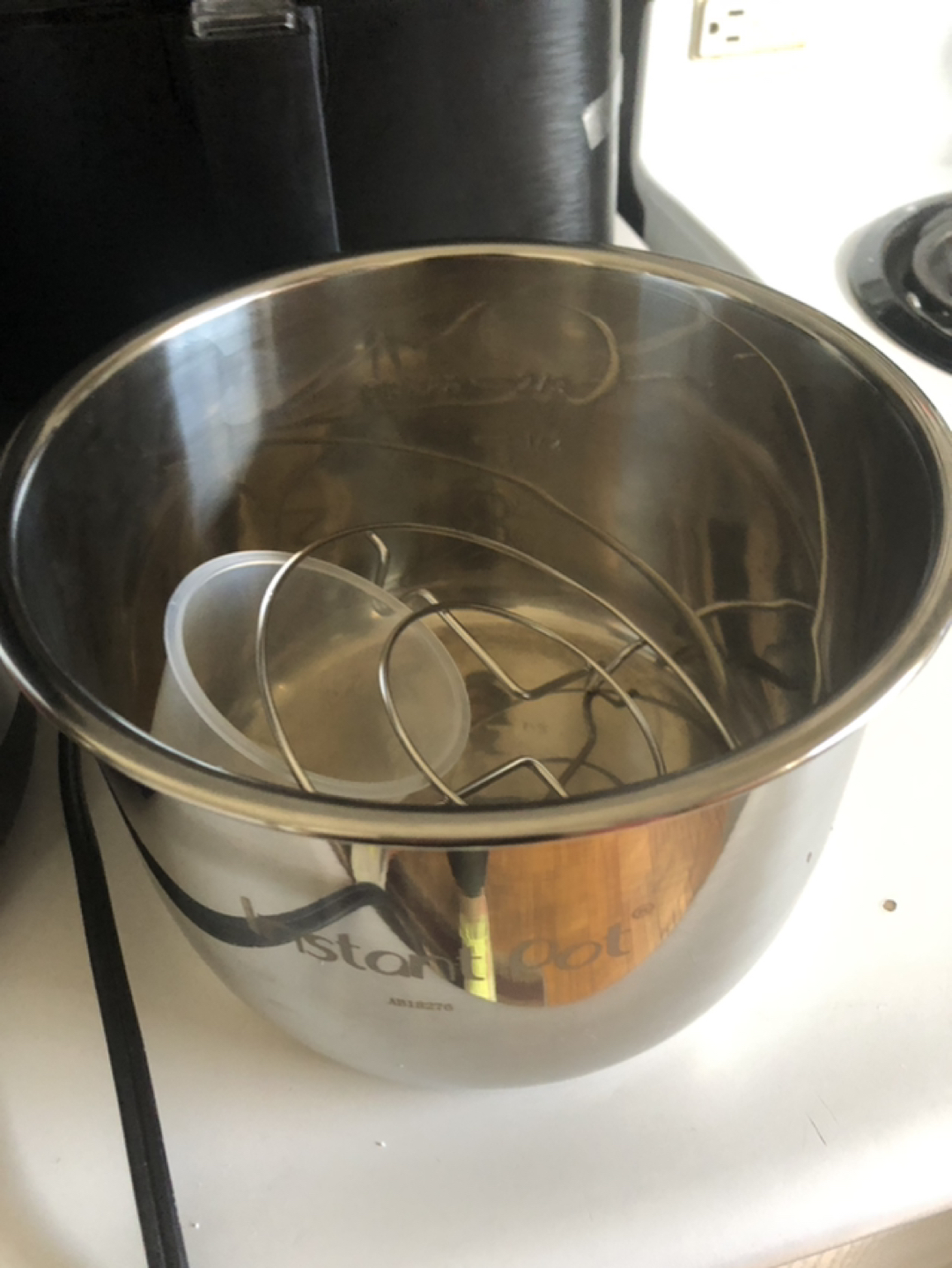 Instant Pot 6 in 1 3 quart/ Steam basket priced separately. - photo 4
