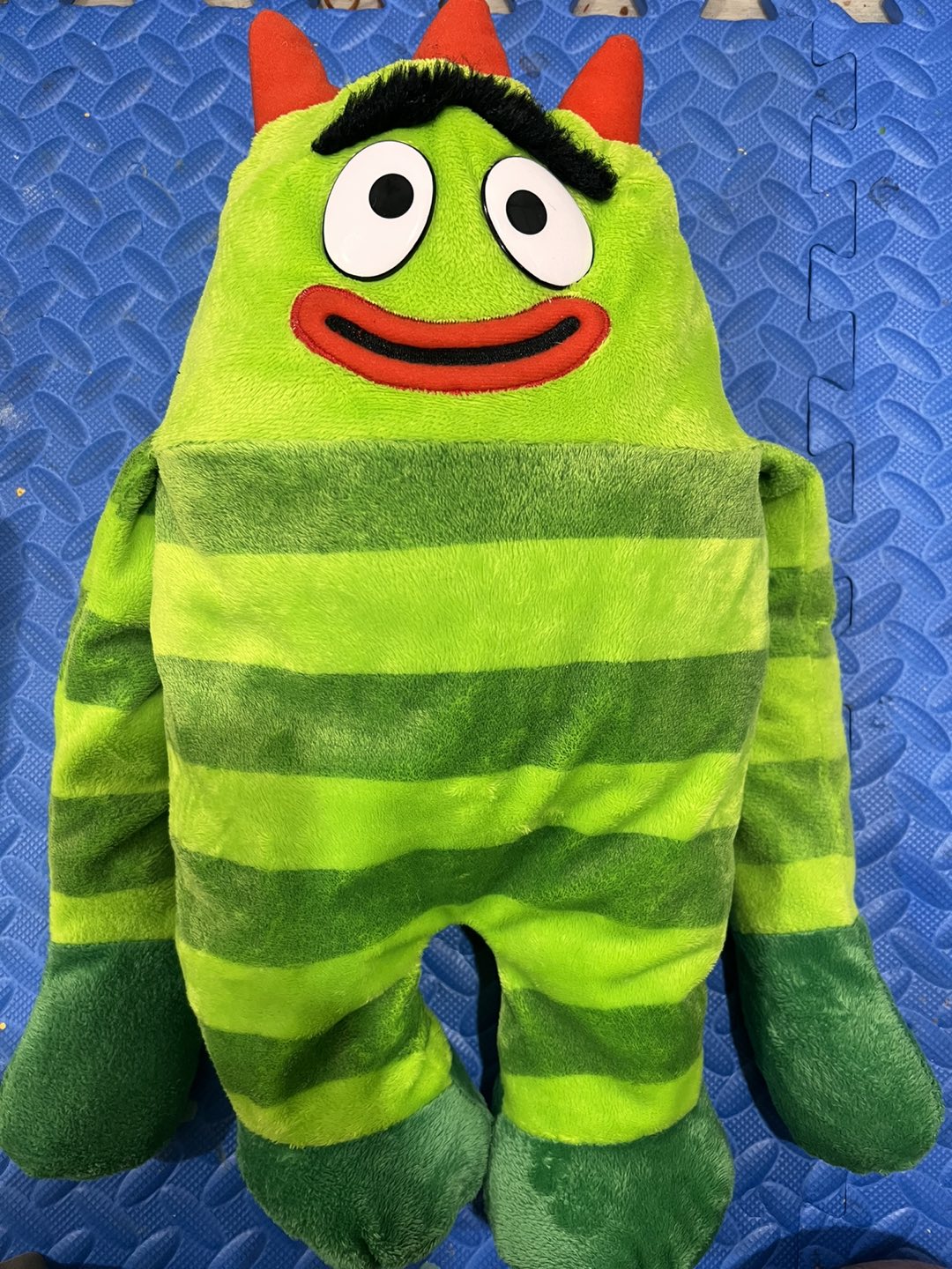 Brobee Medium Size Kids Plush Backpack (18in) thumbnail