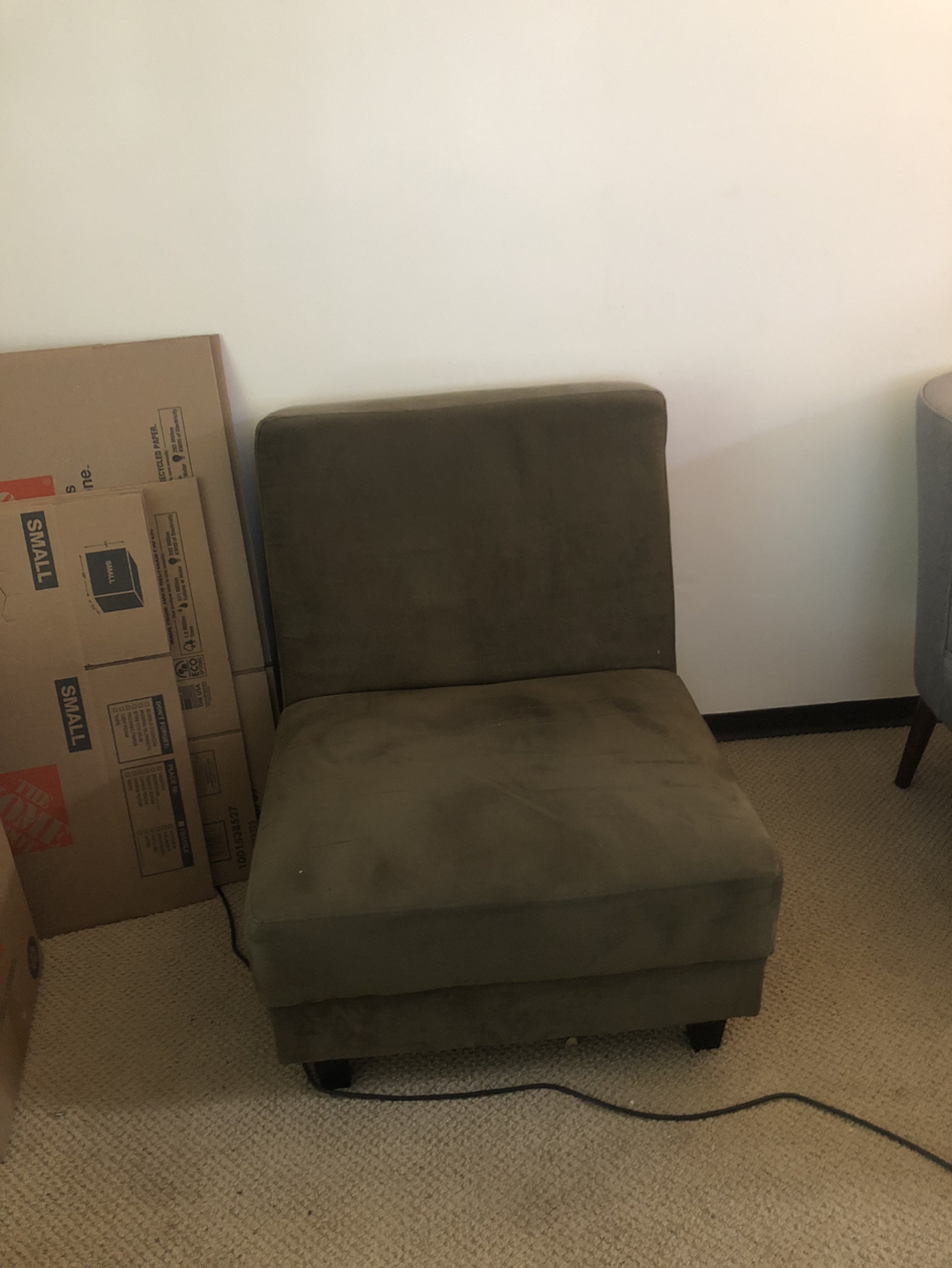 Forest Green Chair thumbnail