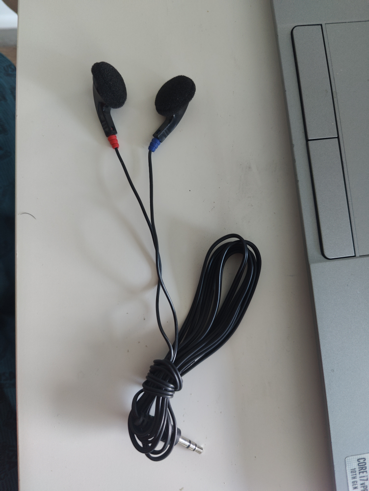 Earphones wired #freecycle