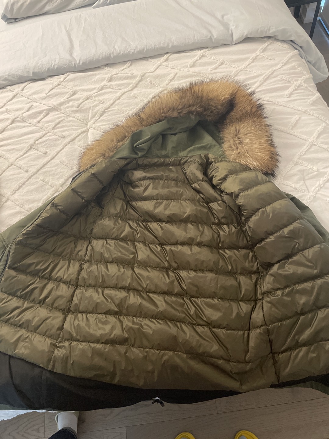 Almost brand new woman winter coat - photo 5