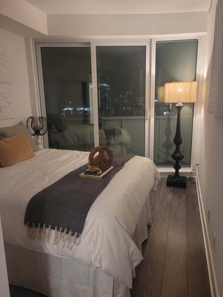 luxury floor lamp image indicator(7)