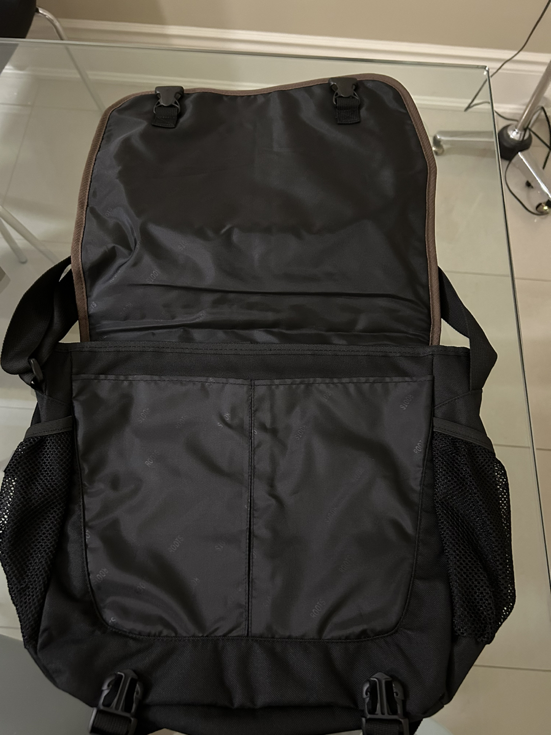 Roots new bag never opened - photo 3