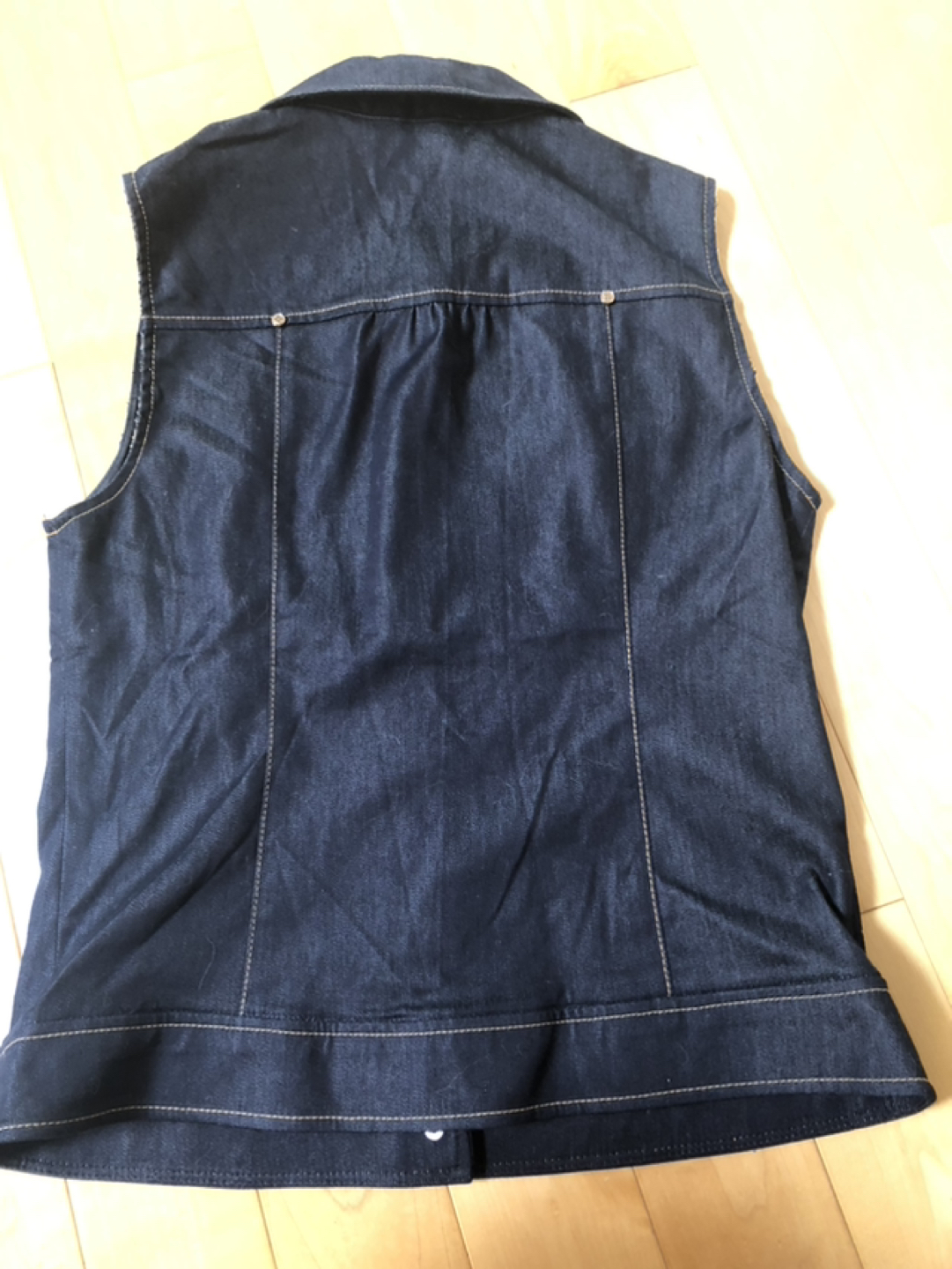 Jean sleeveless top and skirt - photo 2