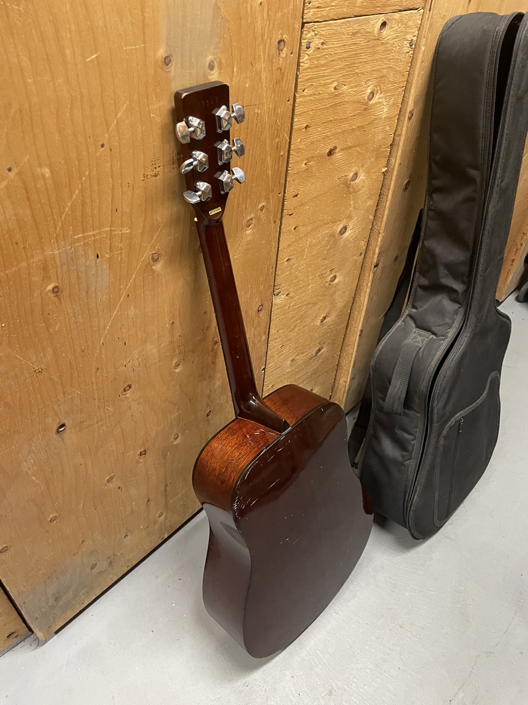 Laredo acoustic guitar with case