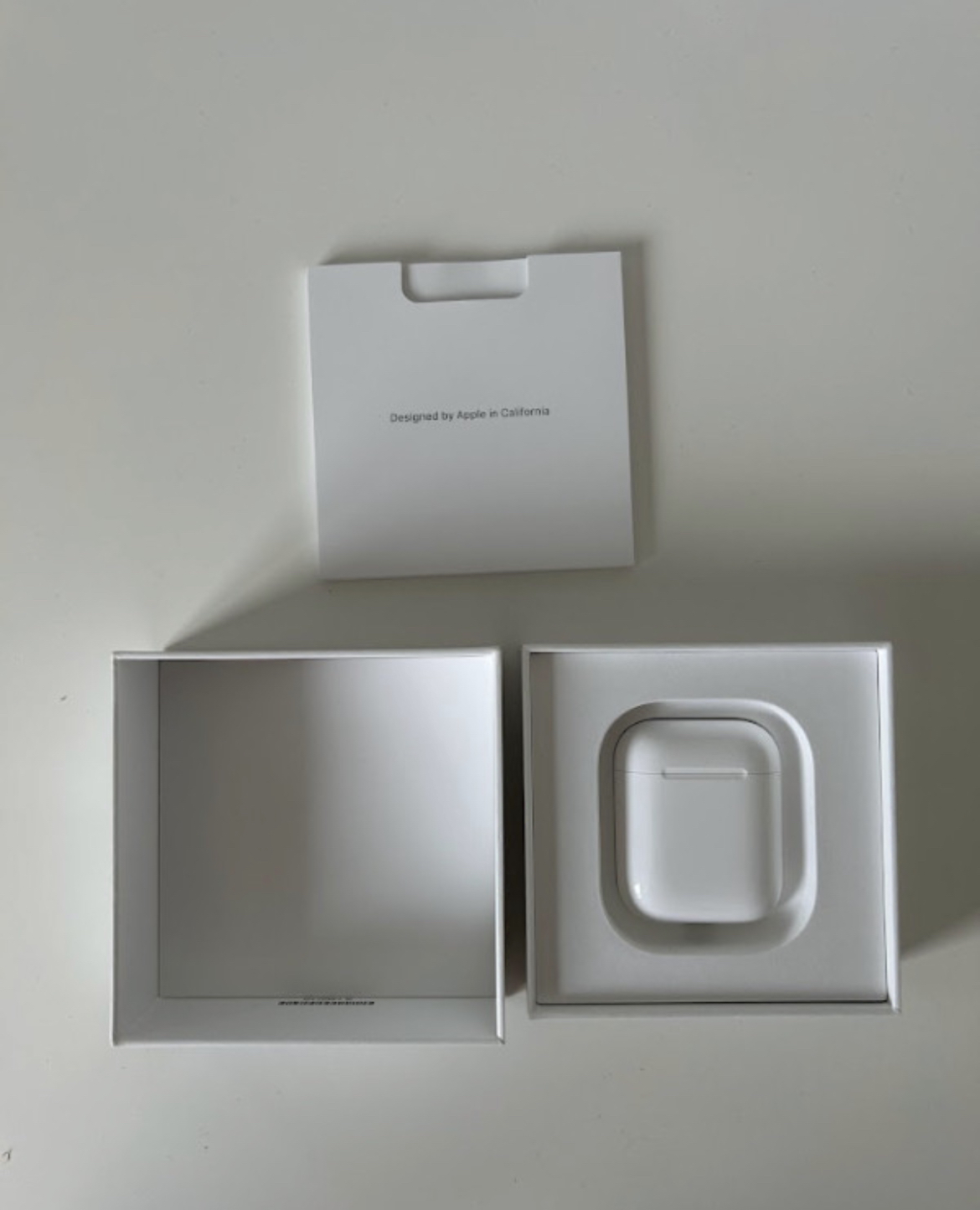 Iphone 11 Bundle(Airpods INCLUDED) - photo 2