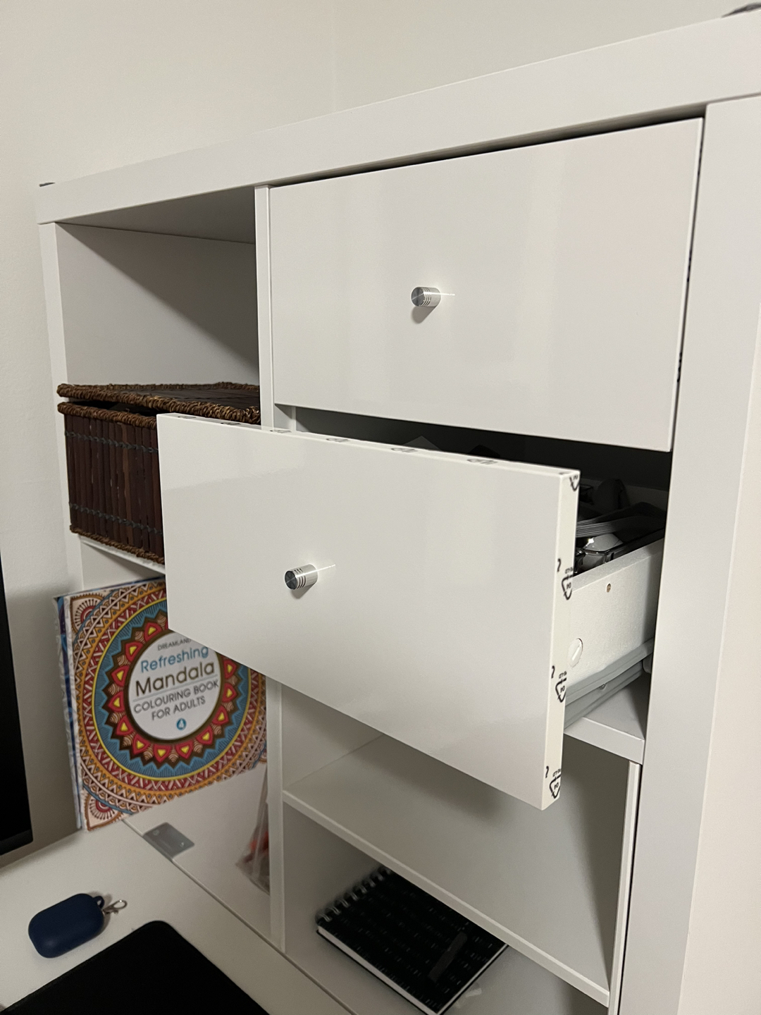 Ikea computer table with storage - photo 3